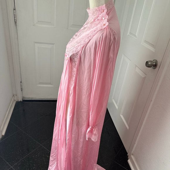 Vintage 60s Gilead Romantic Pink Lace Robe / Negligee Size S - Picture 5 of 12